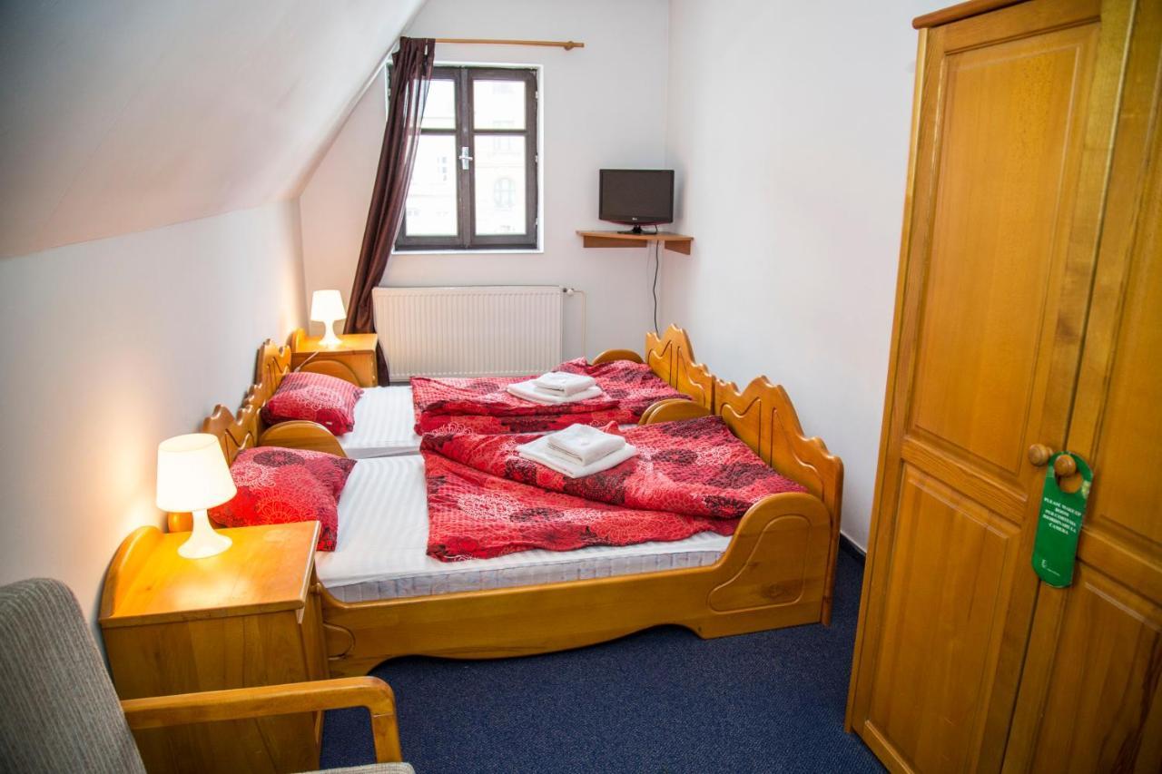 Hotel U Mesta Prahy Наход Экстерьер фото