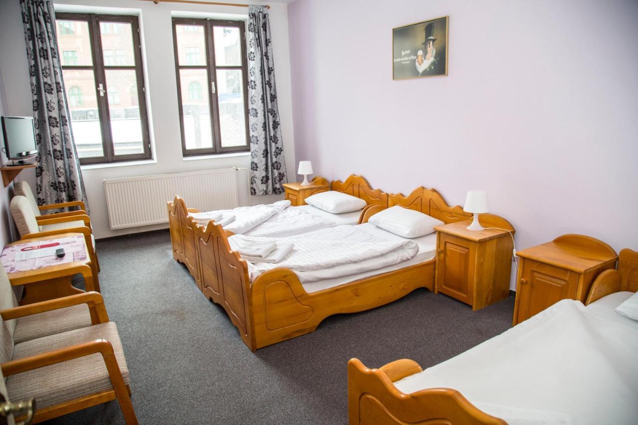 Hotel U Mesta Prahy Наход Экстерьер фото